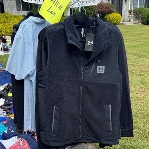NWT Under Armour Men's Black Fleece Vest